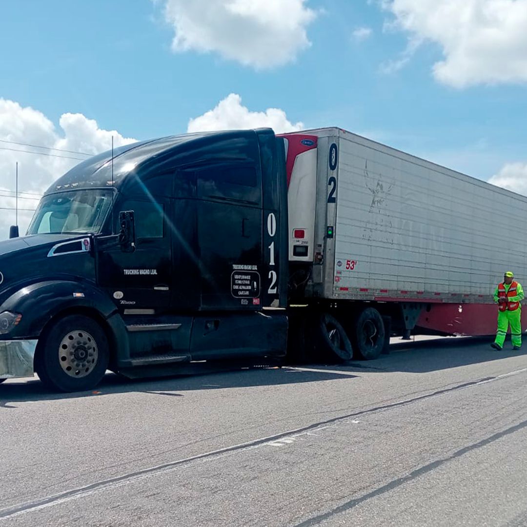 Cierran Parcialmente la Carretera Federal 83 en Tamaulipas tras Accidente